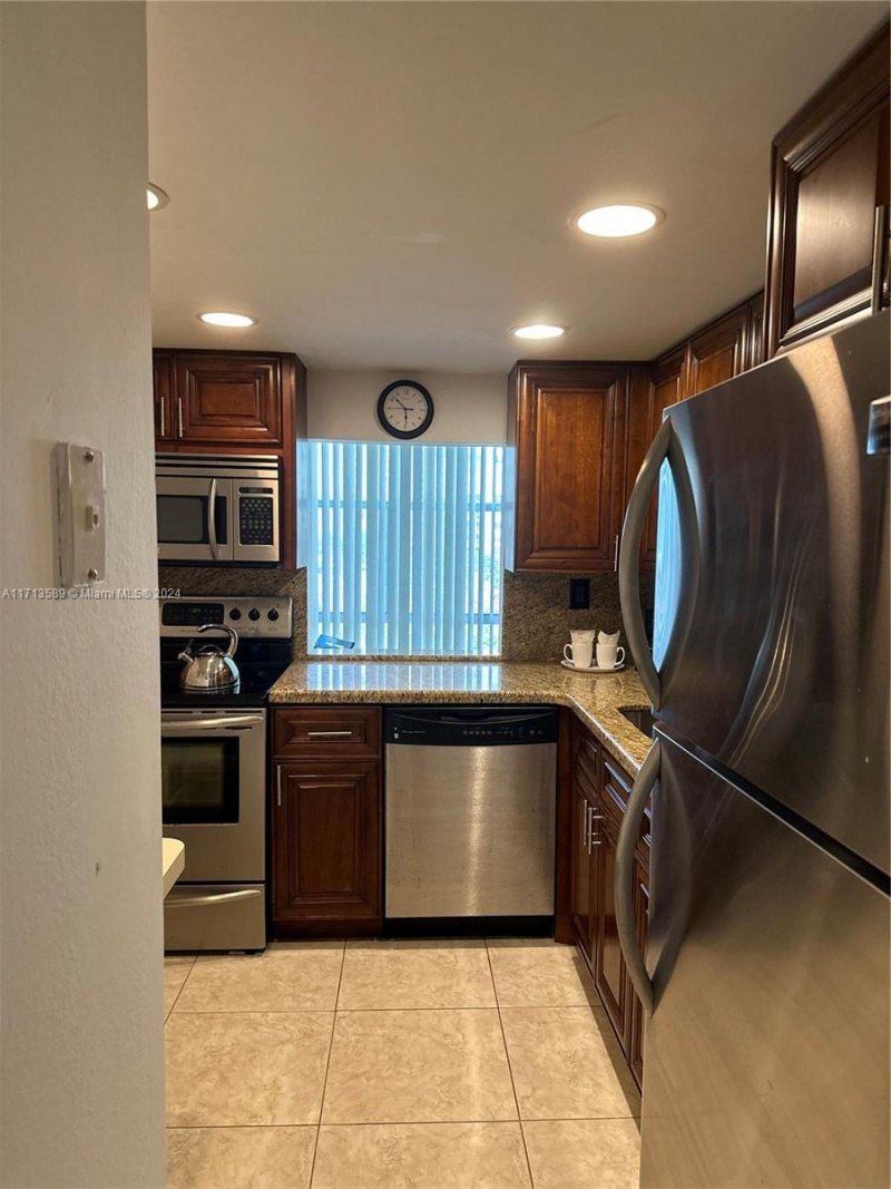 210 172nd St, Unit 523, Sunny Isles Beach, FL 33160 Photo