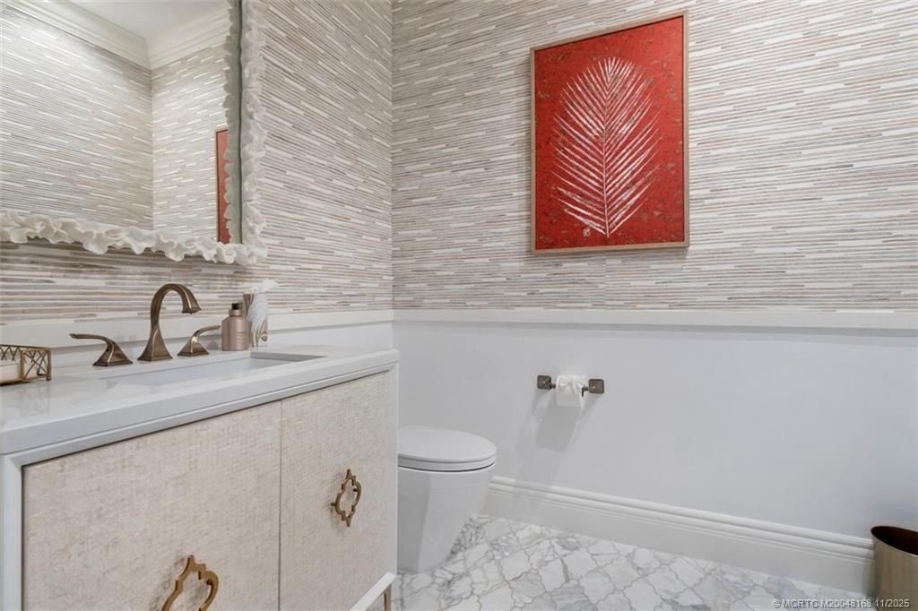 1904 SE Sailfish Point Boulevard, Stuart, FL 34996 Photo