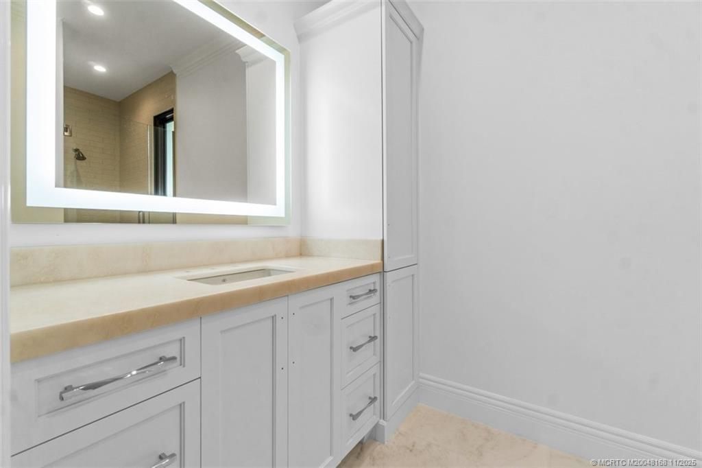 1904 SE Sailfish Point Boulevard, Stuart, FL 34996 Photo