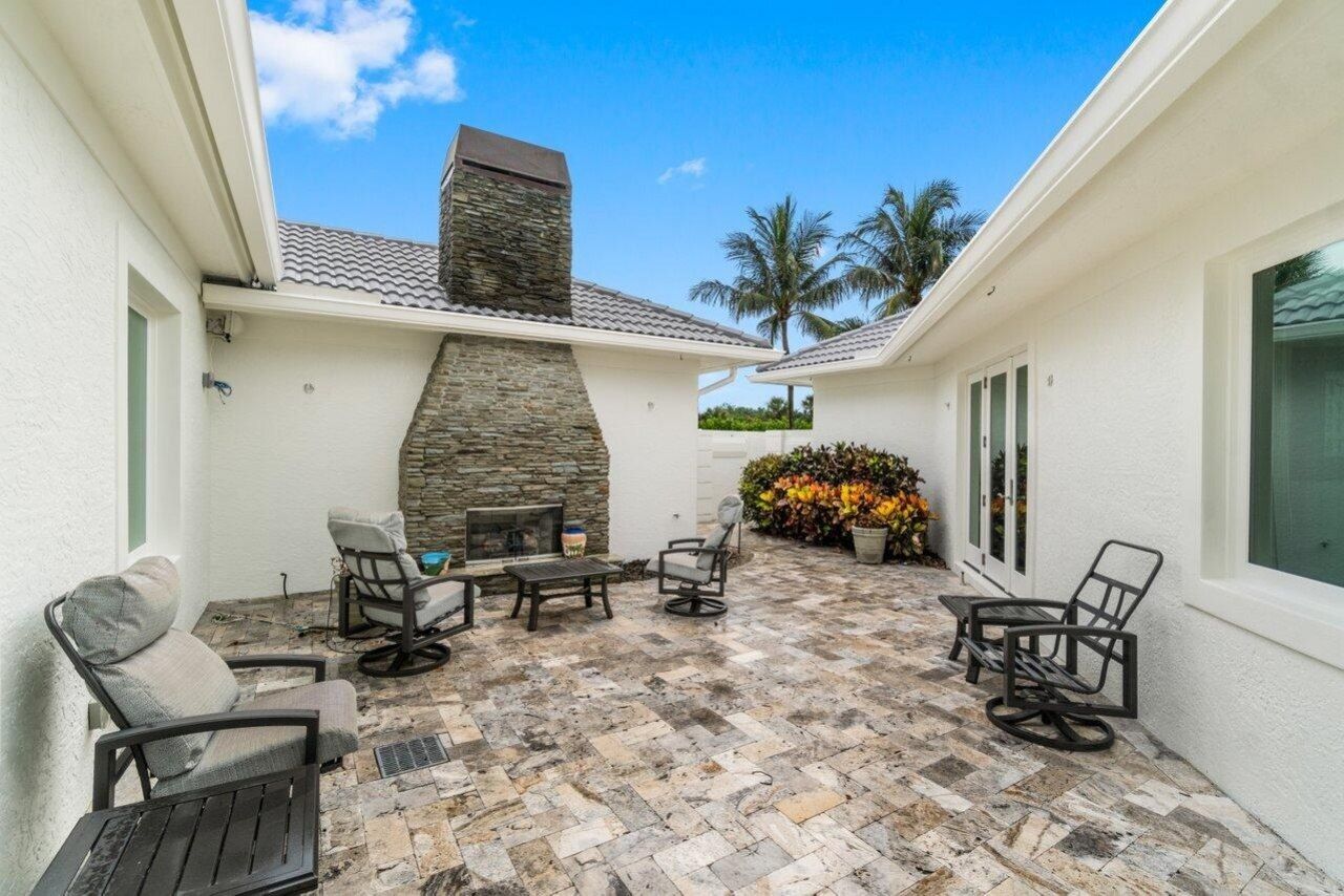 1904 SE Sailfish Point Boulevard, Stuart, FL 34996 Photo