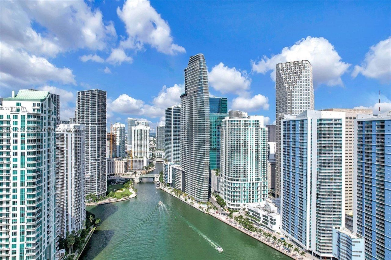 300 Biscayne Blvd Way, Unit 2608, Miami, FL 33131 Photo