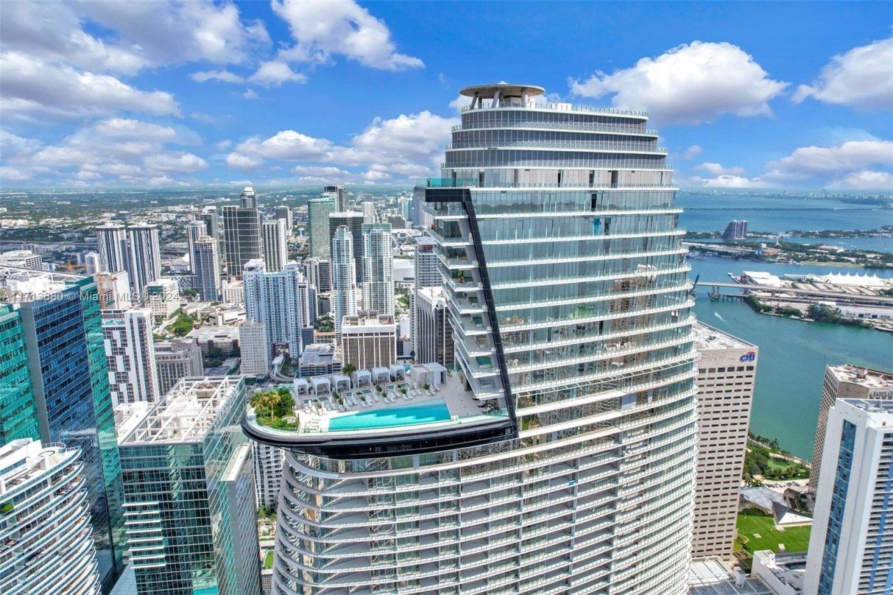 300 Biscayne Blvd Way, Unit 2608, Miami, FL 33131 Photo