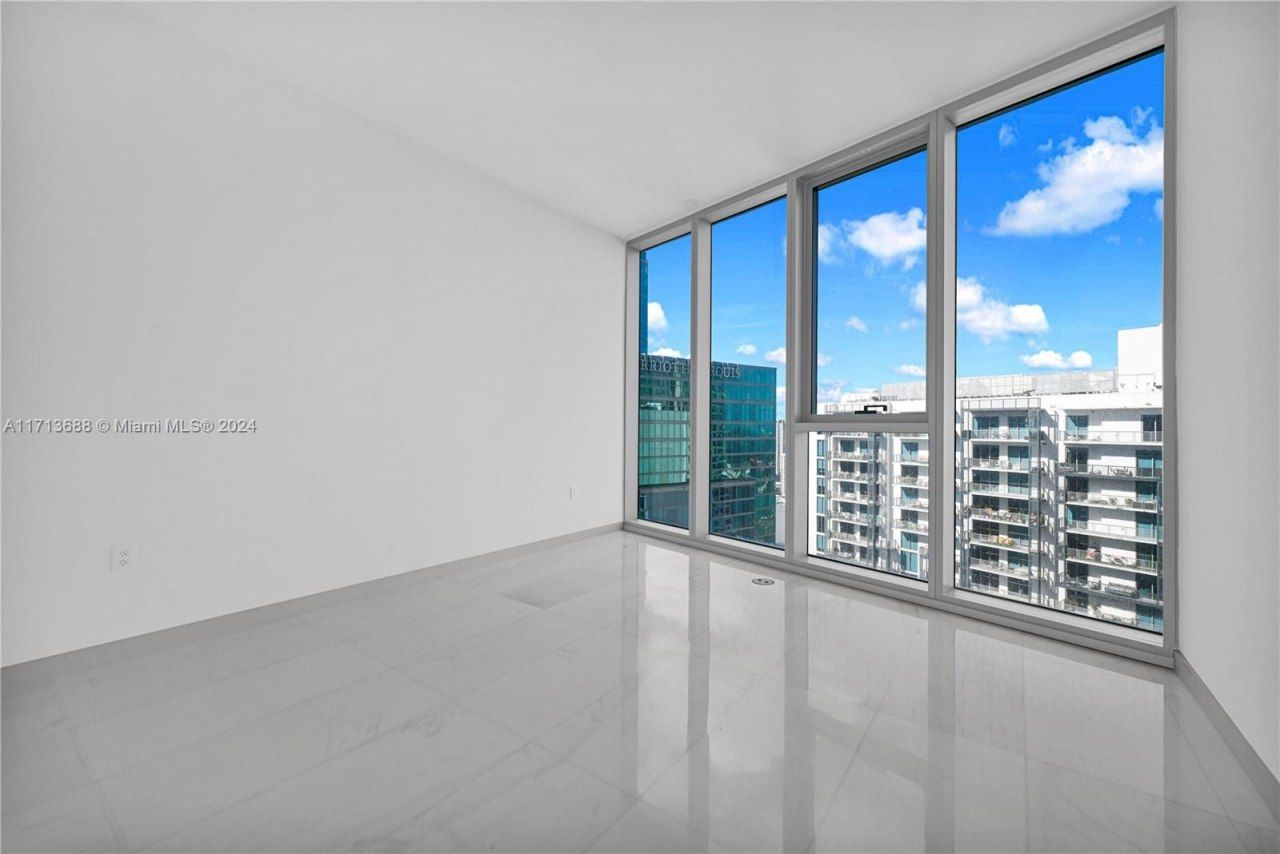 300 Biscayne Blvd Way, Unit 4303, Miami, FL 33131 Photo
