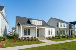 742 Blueway Avenue photo 4