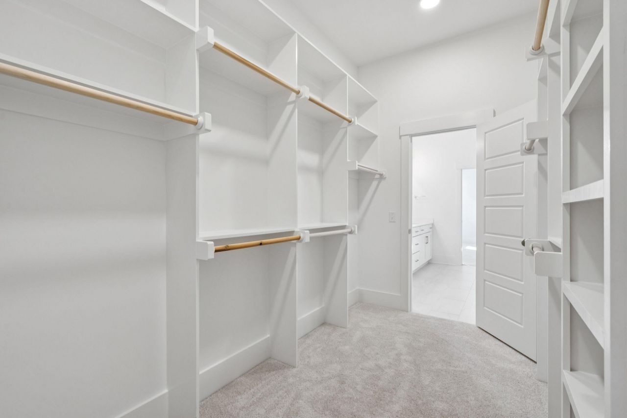 742 Blueway Avenue Photo 21