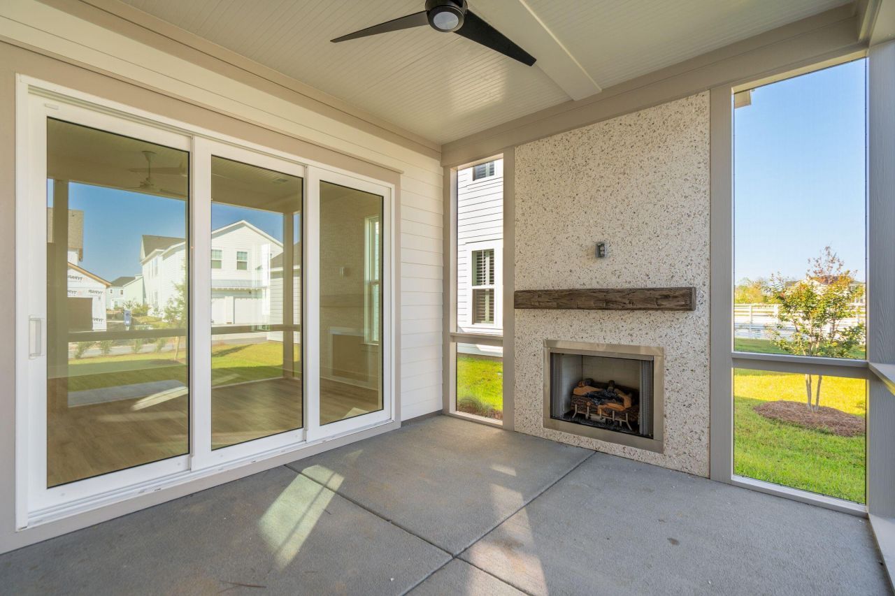 742 Blueway Avenue Photo 34