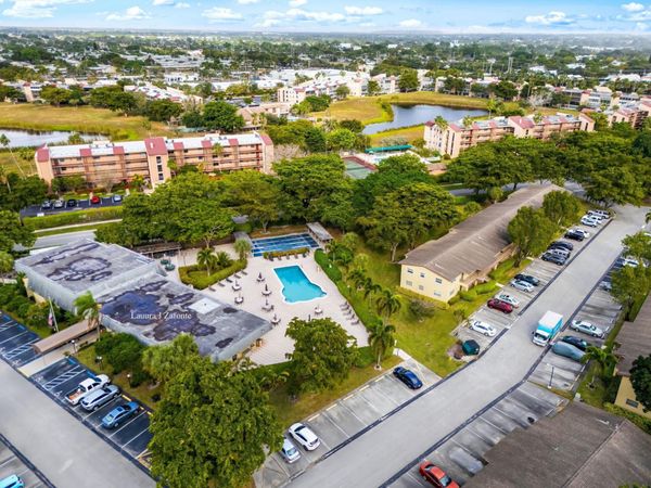 7360 NW 1st Street, Unit 205, Margate, FL 33063