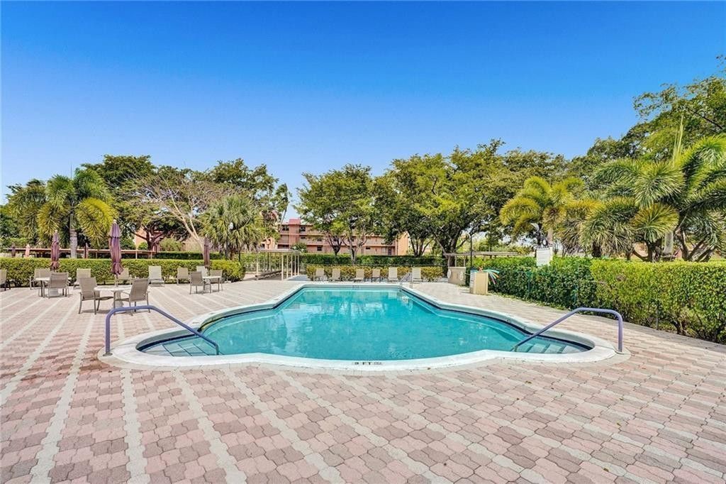 7360 NW 1st Street, Unit 205, Margate, FL 33063 Photo