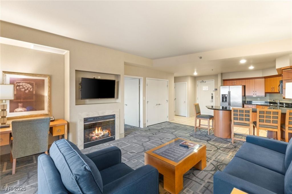 211 E Flamingo Road, Unit 610, Las Vegas, NV 89169 Main Photo