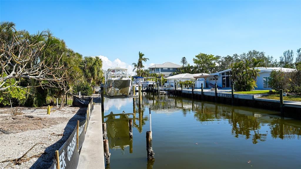 660 Longview Drive, Longboat Key, FL 34228 Photo