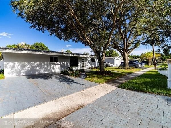 131 NW 72nd Way, Hollywood, FL 33024