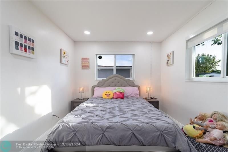 131 NW 72nd Way, Hollywood, FL 33024 Photo