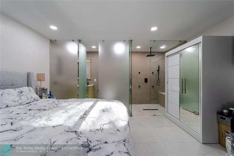 131 NW 72nd Way, Hollywood, FL 33024 Photo