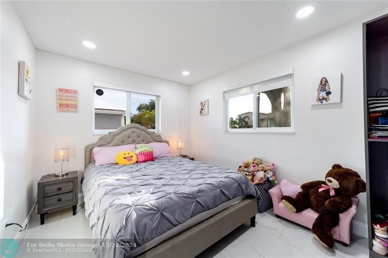 131 NW 72nd Way, Hollywood, FL 33024 Photo