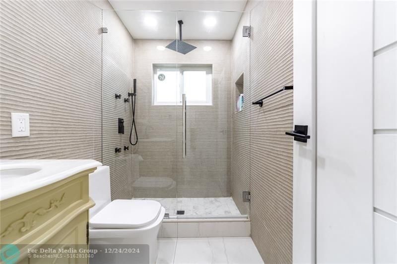 131 NW 72nd Way, Hollywood, FL 33024 Photo