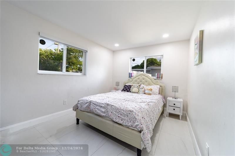 131 NW 72nd Way, Hollywood, FL 33024 Photo