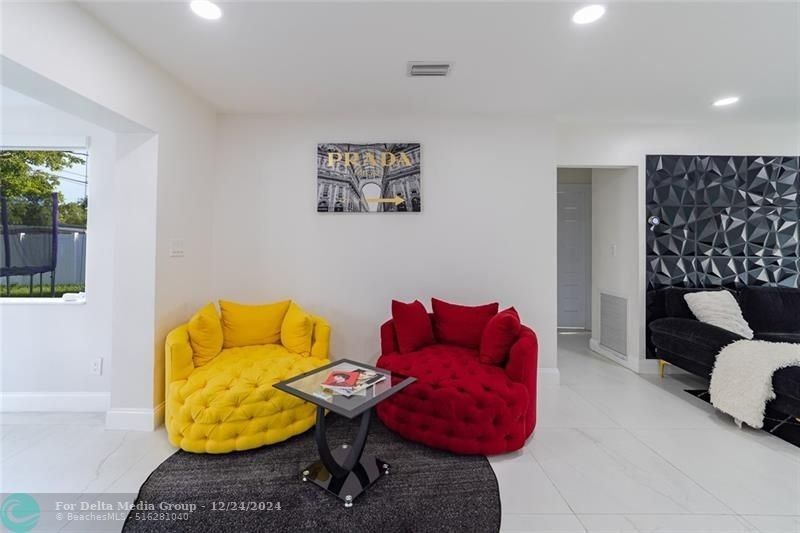 131 NW 72nd Way, Hollywood, FL 33024 Photo