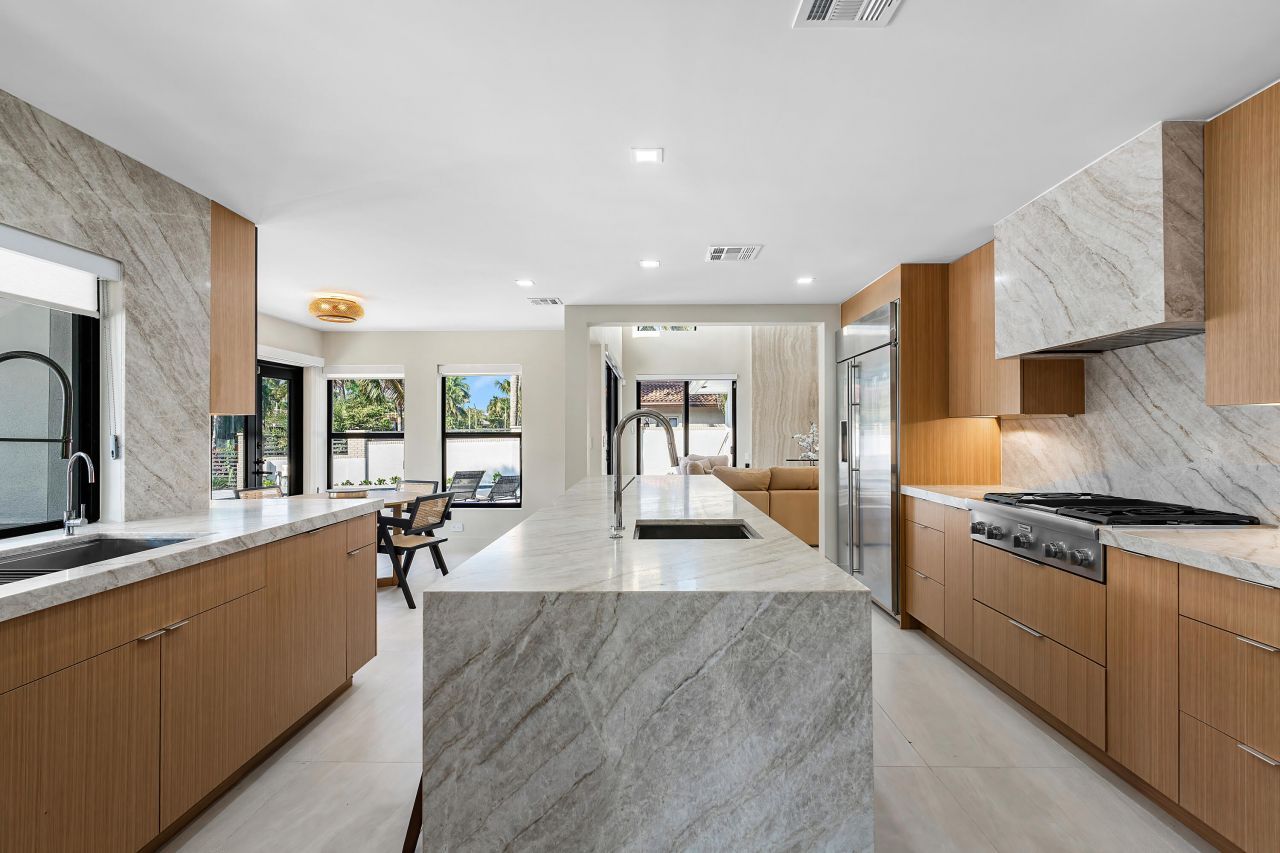 425 Coral Way, Fort Lauderdale, FL 33301 Photo