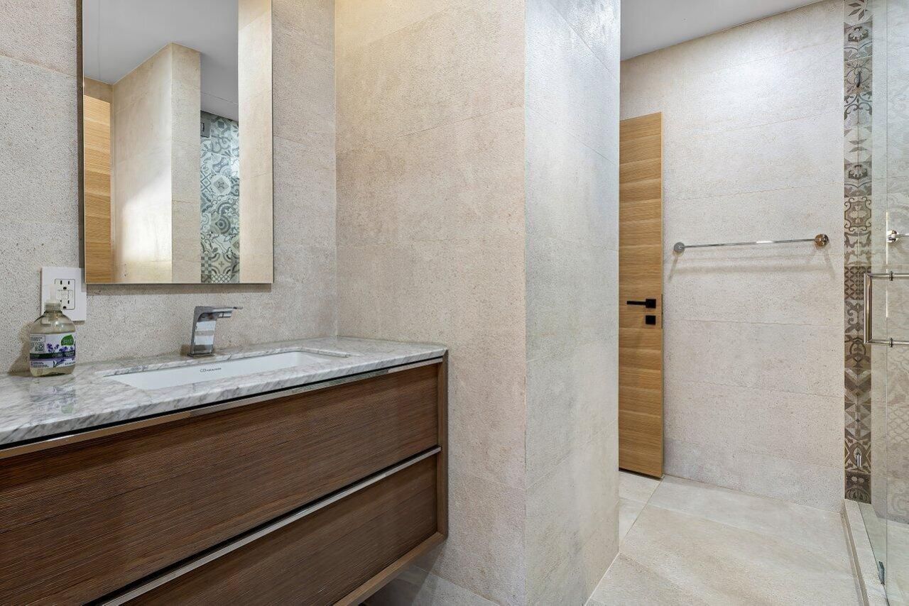 425 Coral Way, Fort Lauderdale, FL 33301 Photo