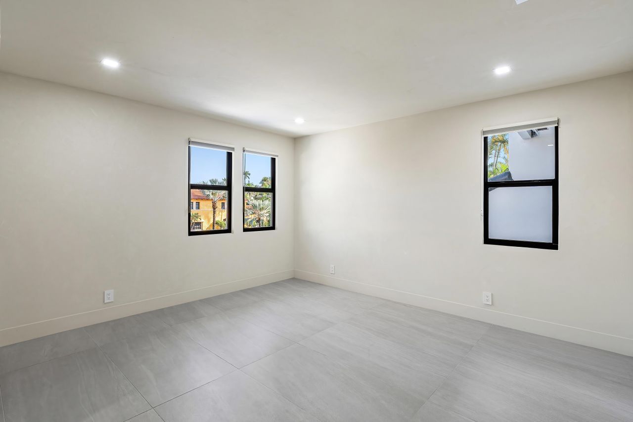 425 Coral Way, Fort Lauderdale, FL 33301 Photo