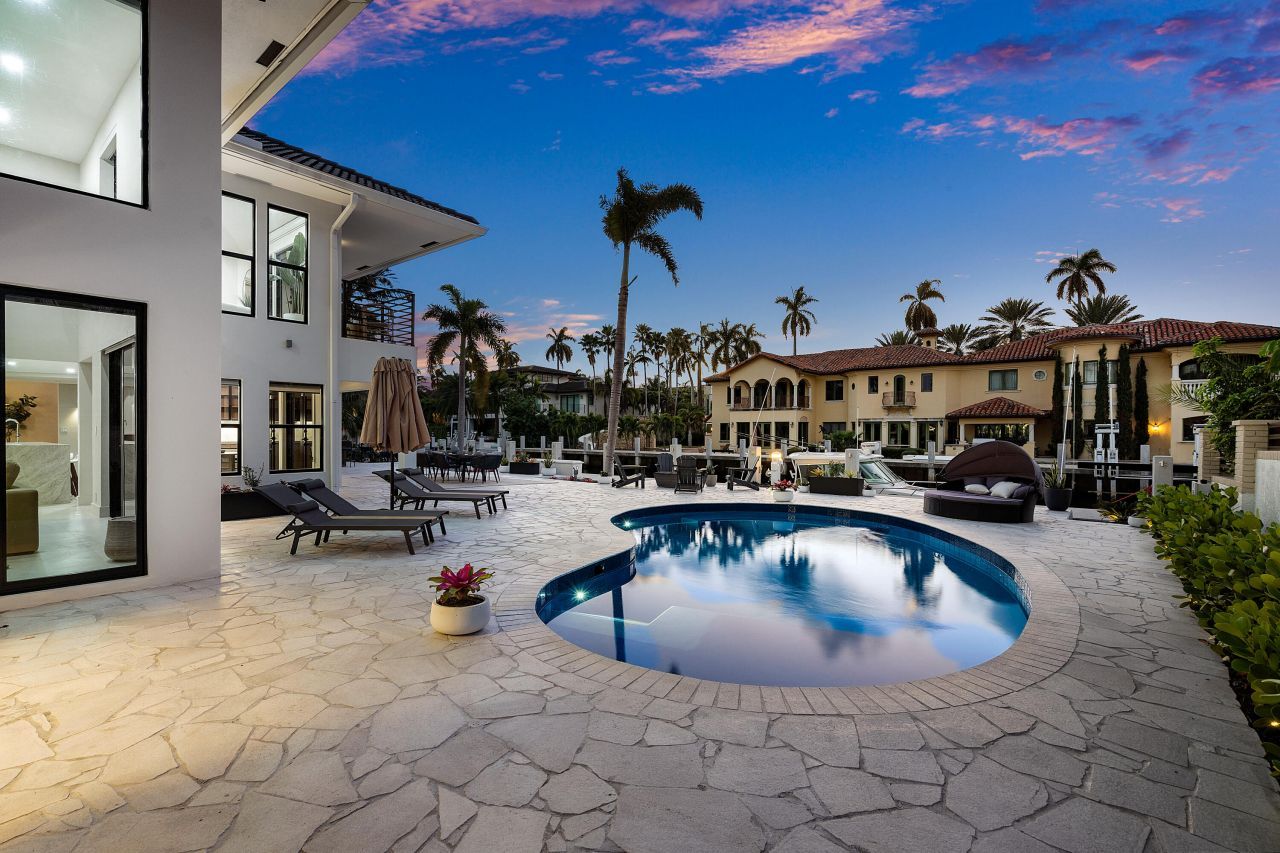 425 Coral Way, Fort Lauderdale, FL 33301 Photo