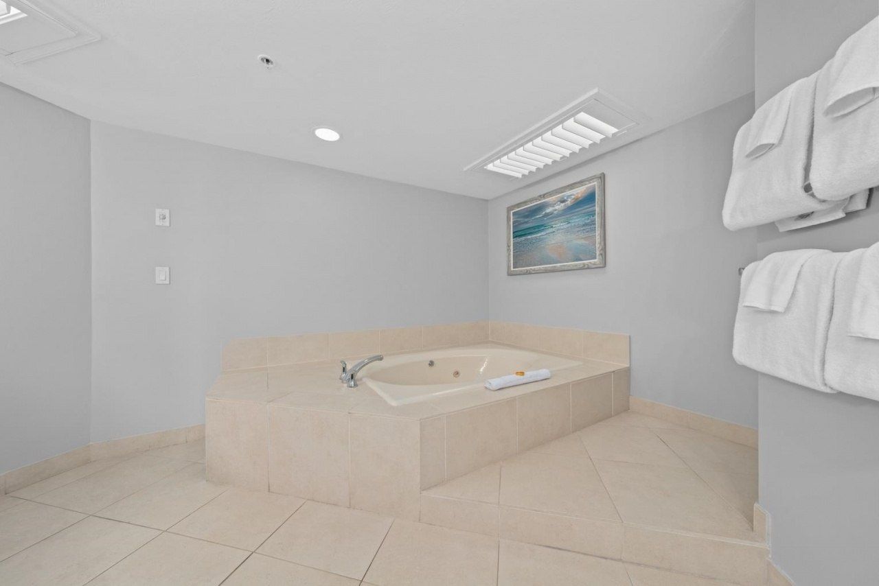 1666 Lands End Village, Unit 1666, Captiva, FL 33924 Photo