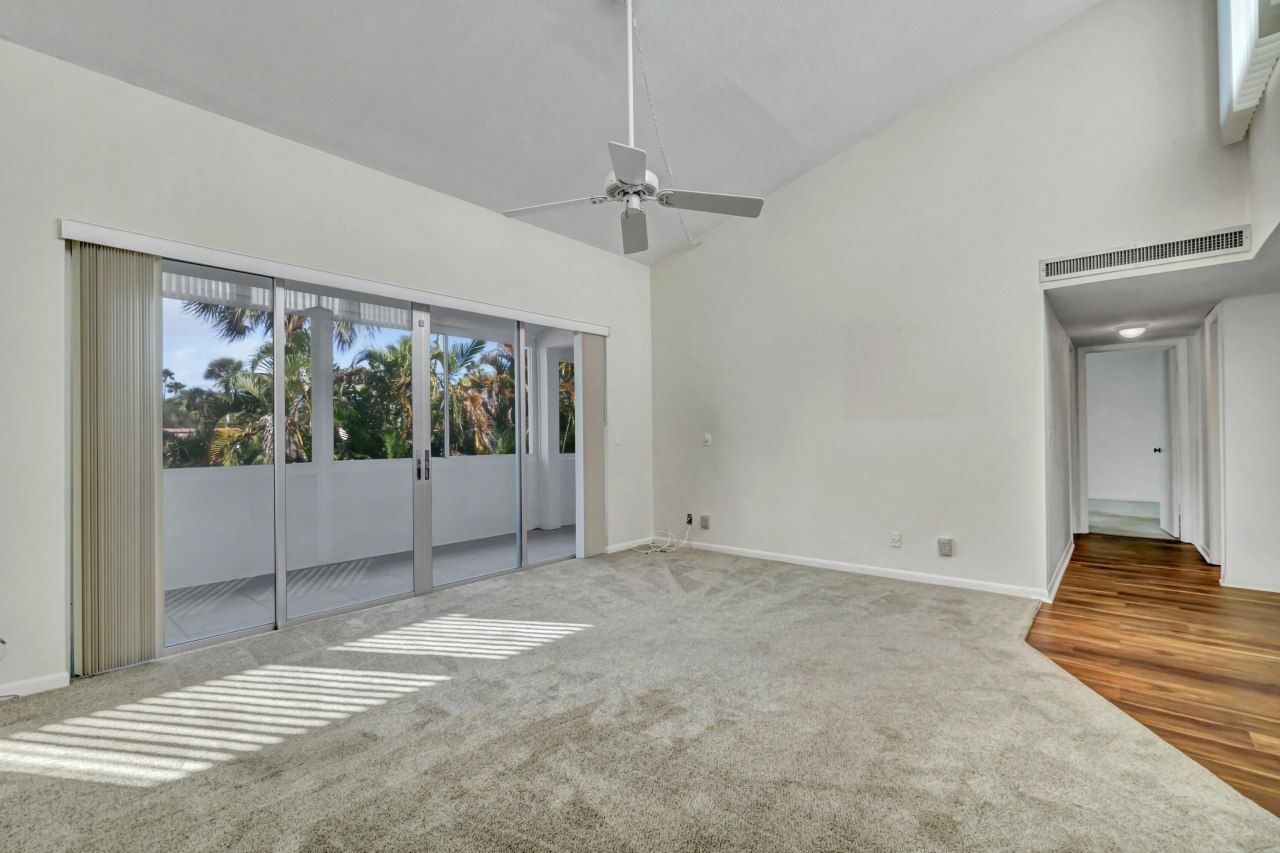 2528 Boundbrook Drive S, Unit 208, West Palm Beach, FL 33406 Photo