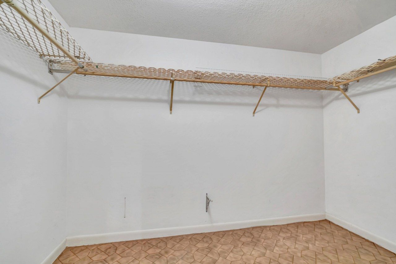 2528 Boundbrook Drive S, Unit 208, West Palm Beach, FL 33406 Photo