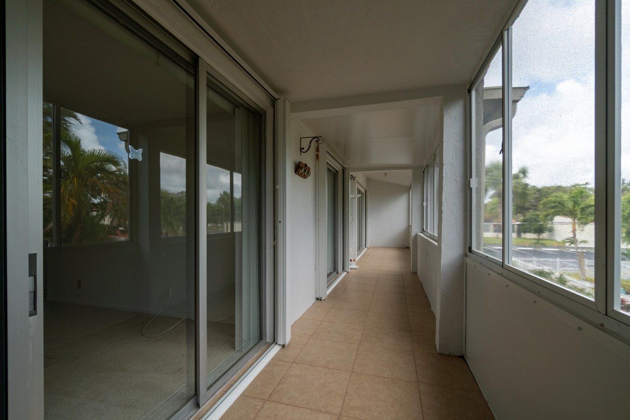 2528 Boundbrook Drive S, Unit 208, West Palm Beach, FL 33406 Photo