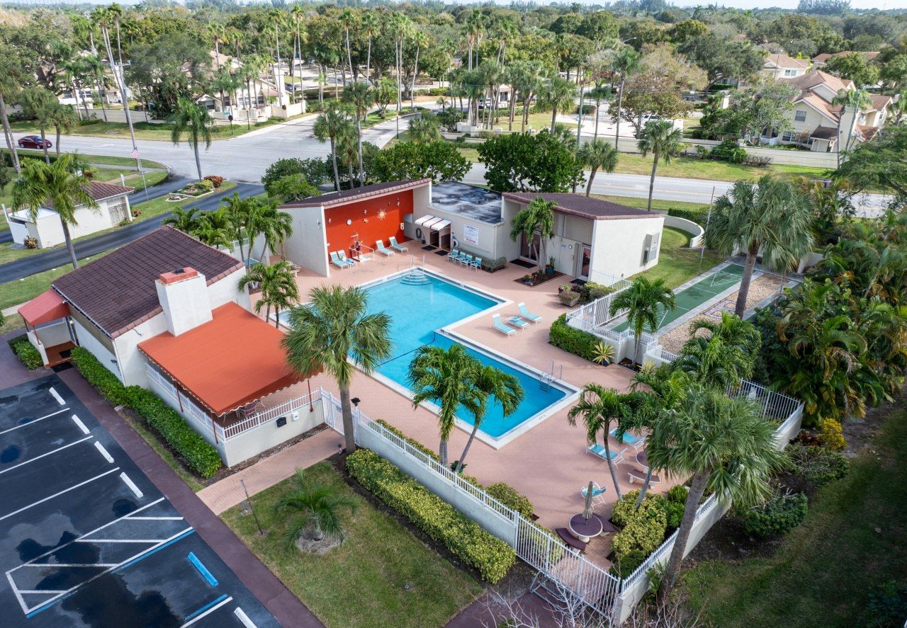 2528 Boundbrook Drive S, Unit 208, West Palm Beach, FL 33406 Photo