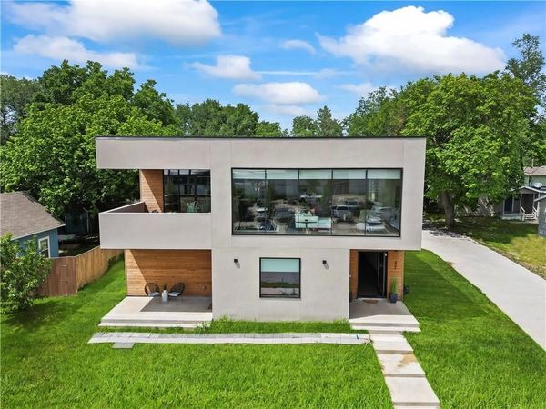 805 SE 5th Street, Bentonville, AR 72712