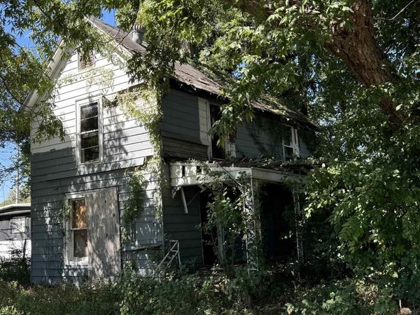 2221 E 6th Ave, Pine Bluff, AR 71601