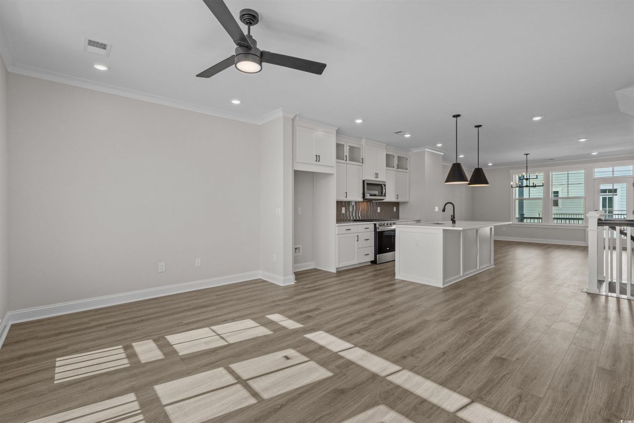 8465 Waltzing Waves Ct. Photo 11