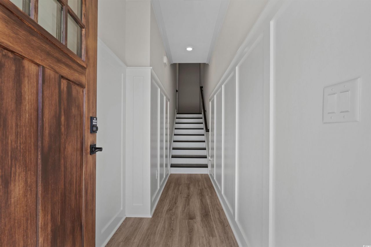 8465 Waltzing Waves Ct. Photo 5