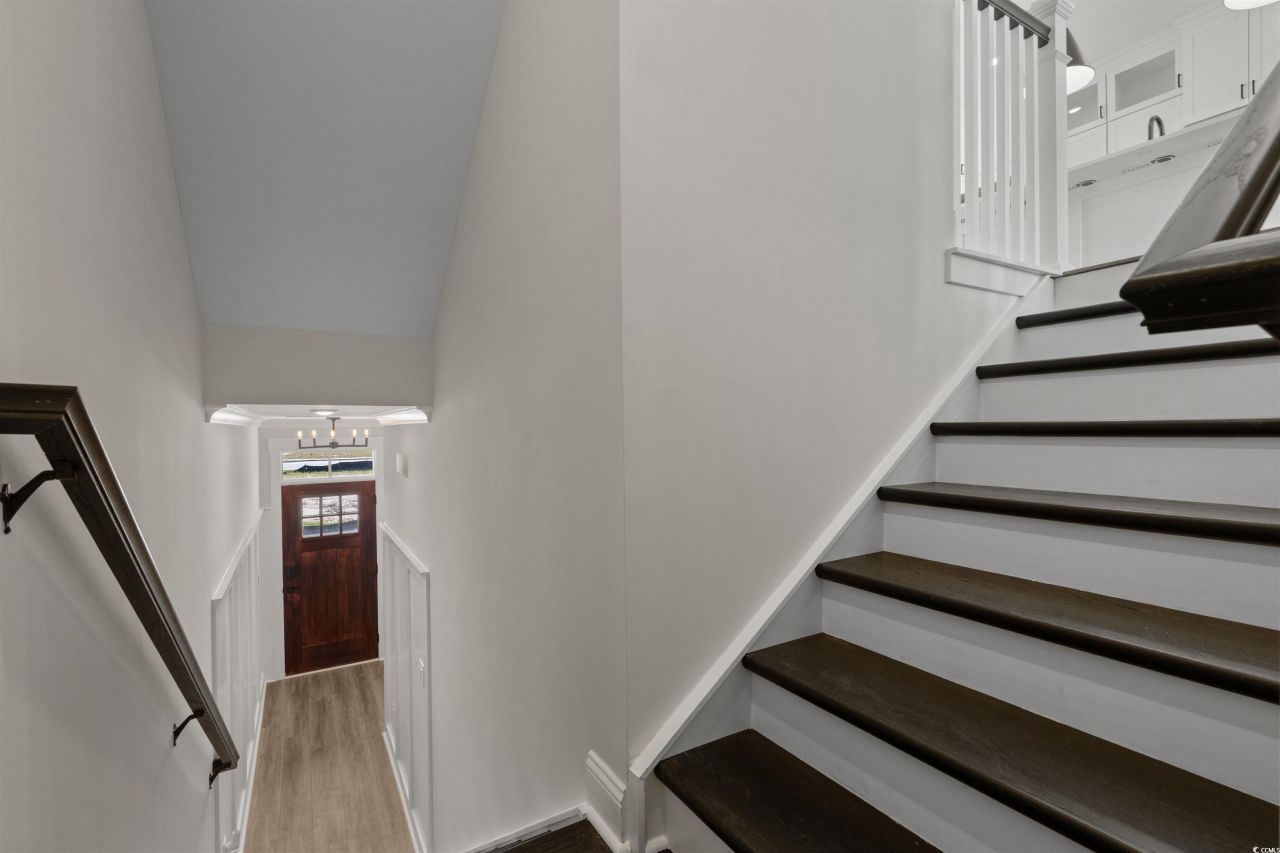 8465 Waltzing Waves Ct. Photo 6