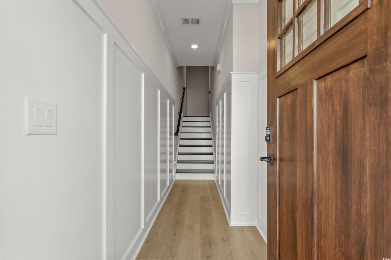 8476 Duke Pl. Photo 5