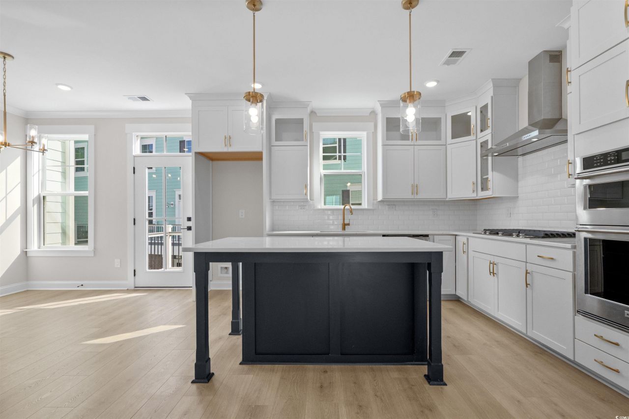 8476 Duke Pl. Photo 6