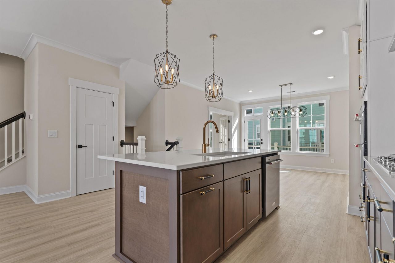 8474 Duke Pl. Photo 10