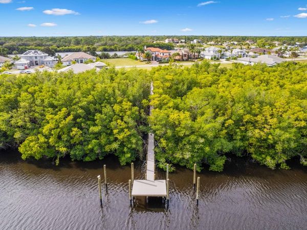 206 SE Fiore Bello, Port St. Lucie, FL 34952