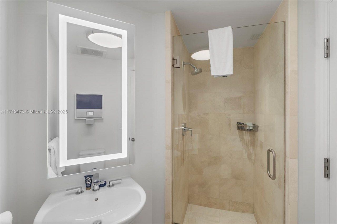 4401 Collins Ave, Unit 1015/1017, Miami Beach, FL 33140 Photo