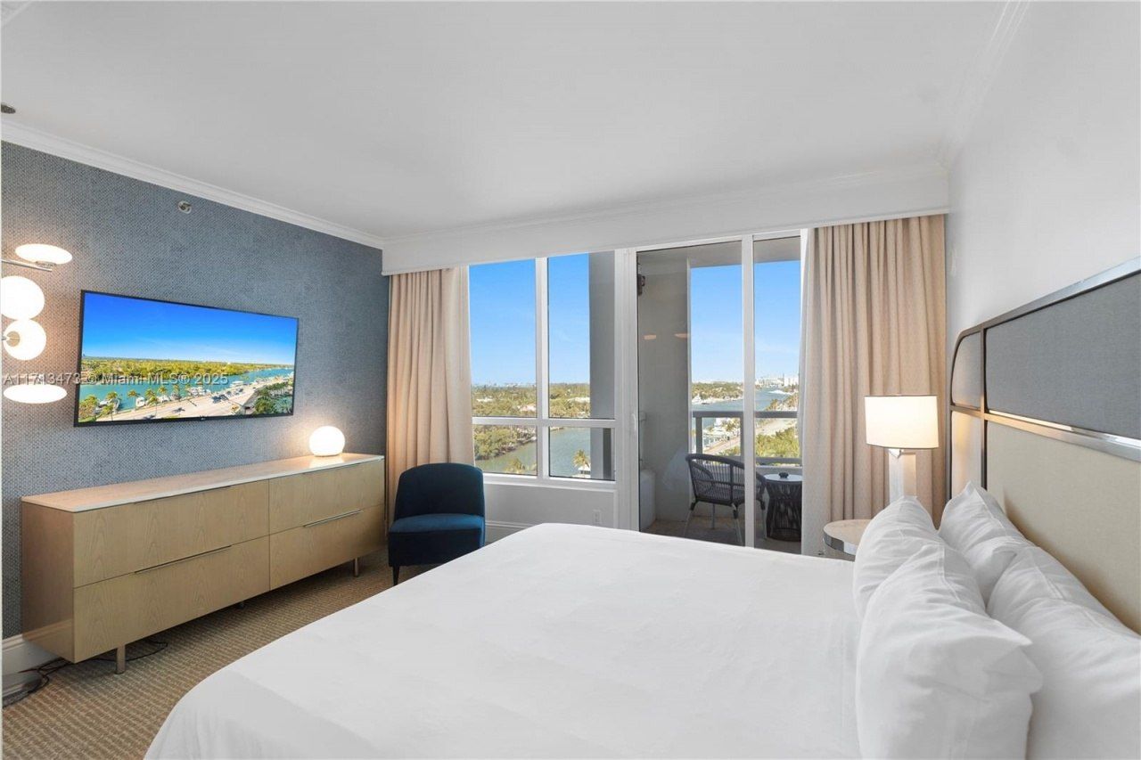 4401 Collins Ave, Unit 1015/1017, Miami Beach, FL 33140 Photo