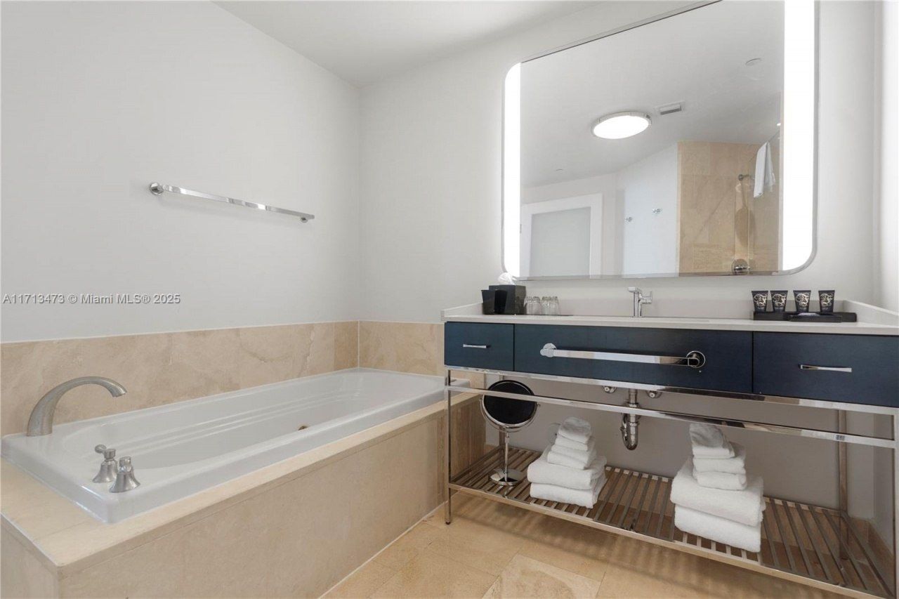 4401 Collins Ave, Unit 1015/1017, Miami Beach, FL 33140 Photo