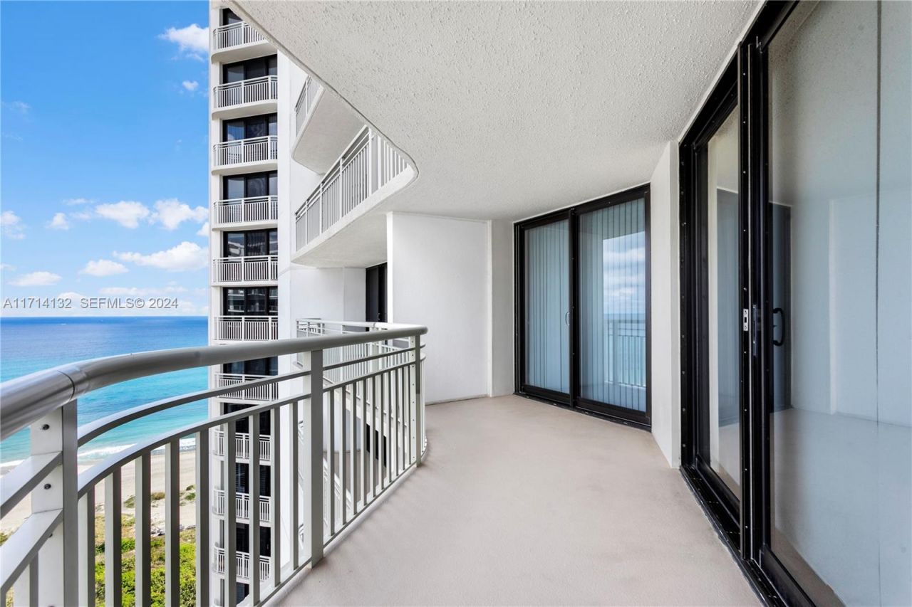 3000 N Ocean Dr, Unit 20A, Riviera Beach, FL 33404 Photo