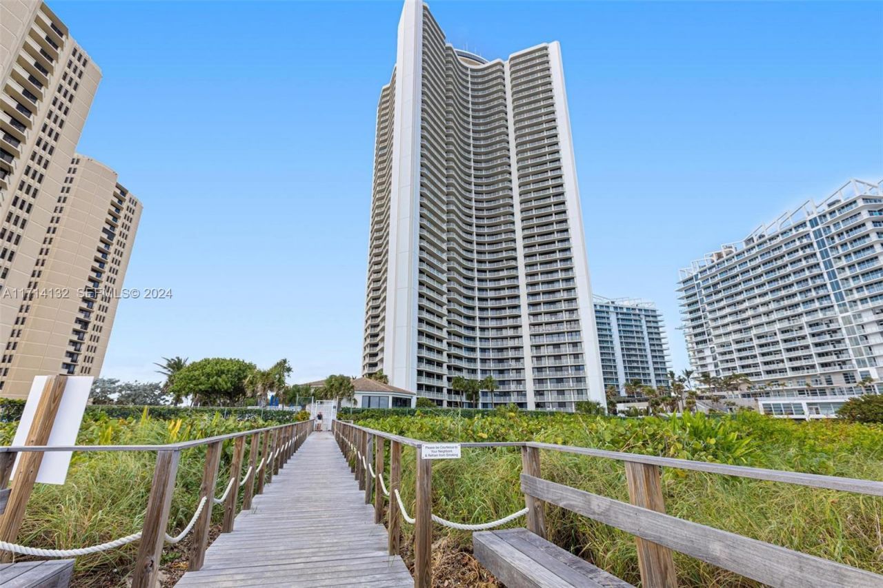 3000 N Ocean Dr, Unit 20A, Riviera Beach, FL 33404 Photo