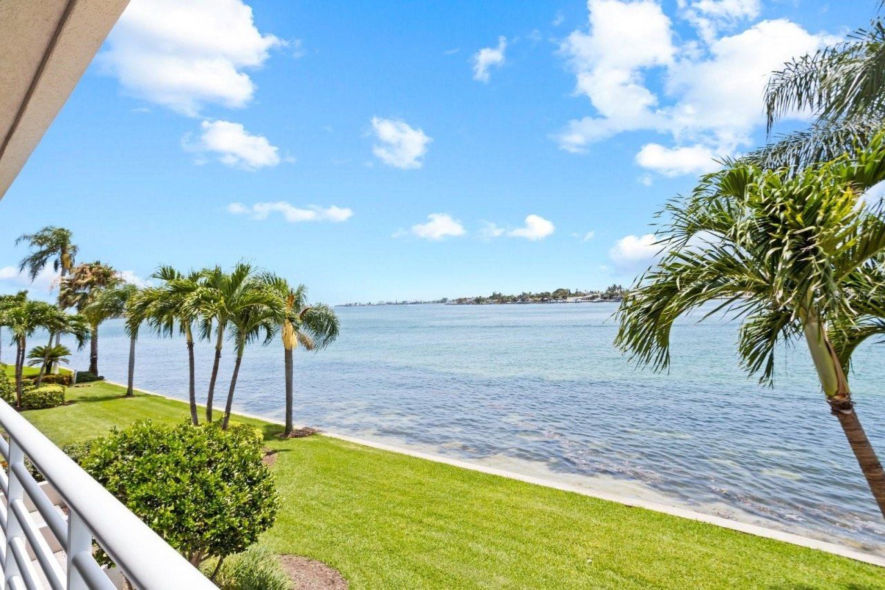 6093 Bahia Del Mar Circle, Unit 277, Saint Petersburg, FL 33715 Photo