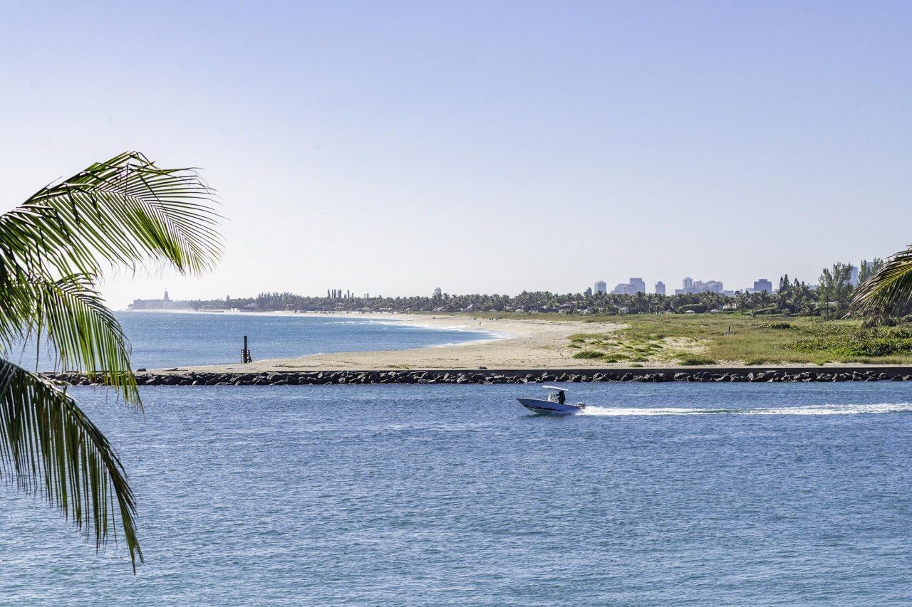 140 Inlet Way, Unit 312, Palm Beach Shores, FL 33404 Photo