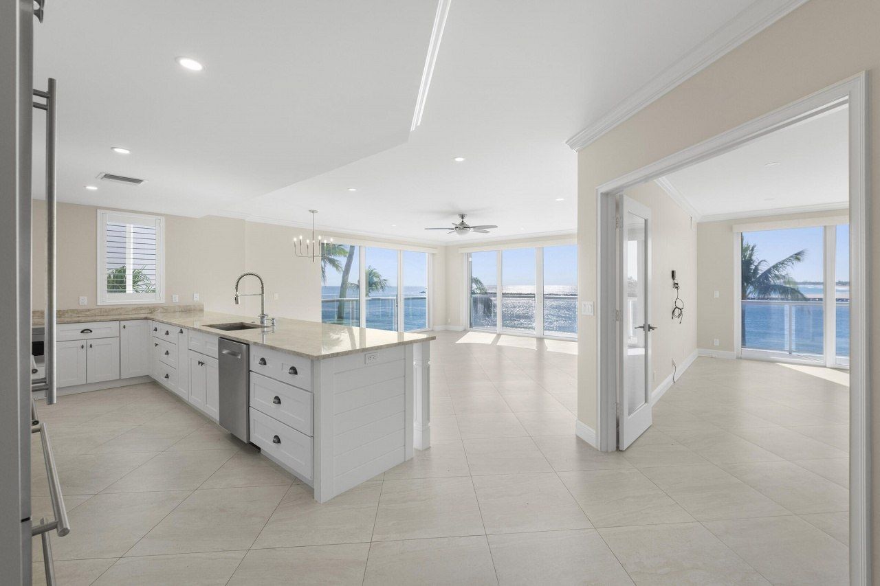 140 Inlet Way, Unit 312, Palm Beach Shores, FL 33404 Photo