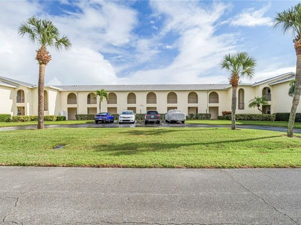 1860 Robalo Drive, Unit A105, Vero Beach, FL 32960