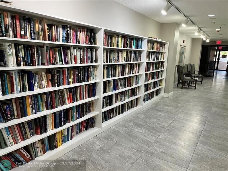 10100 NW 30th Court, Unit 310, Sunrise, FL 33322 Photo