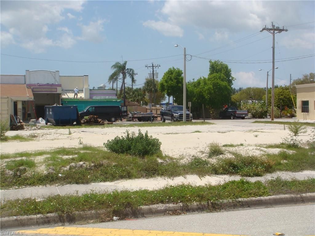 1725 Cape Coral Pky E, Cape Coral, FL 33904 Photo